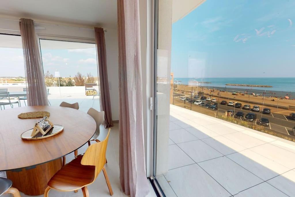 Spendide Confort, Archipel T4 En Bord De Plage, Avec Grande Terrasse Amenagee,spa Et Parking Prive