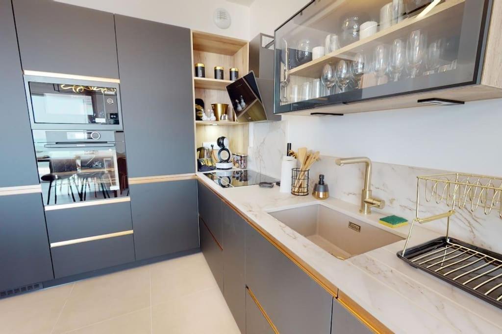 Apartment Spendide Confort, Archipel T4 En Bord De Plage, Avec Grande Terrasse Amenagee,spa Et Parking Prive *